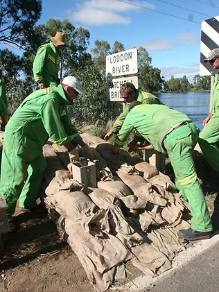 Kerang-floods-2011_1.jpg