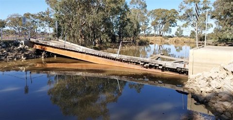 Reedy Lake bridge, July 2023.jpg